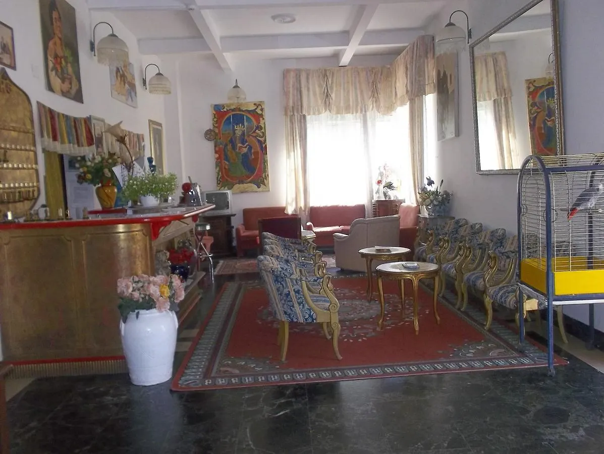 Hotel Gale Lido di Camaiore Italy