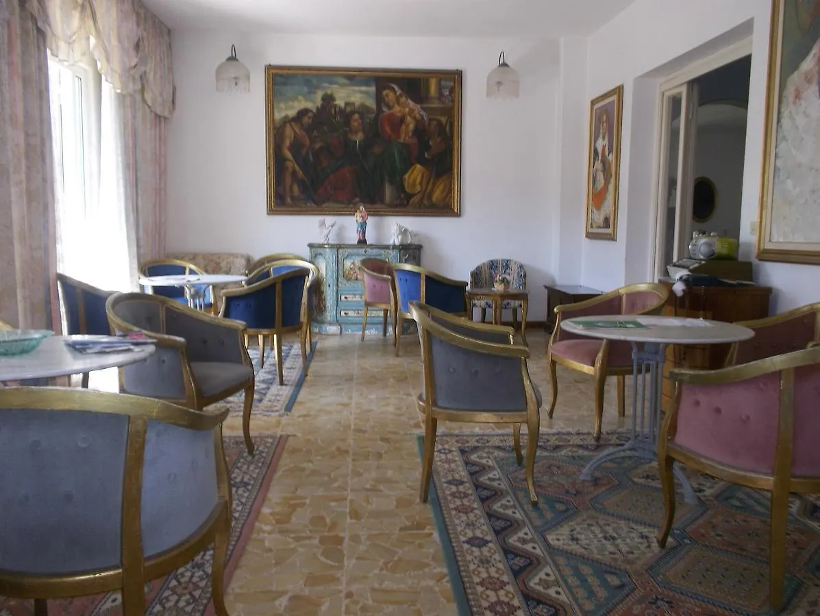 Hotel Gale Lido di Camaiore 3*,  Italy
